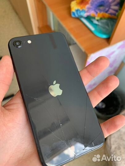 iPhone SE (2020), 64 ГБ