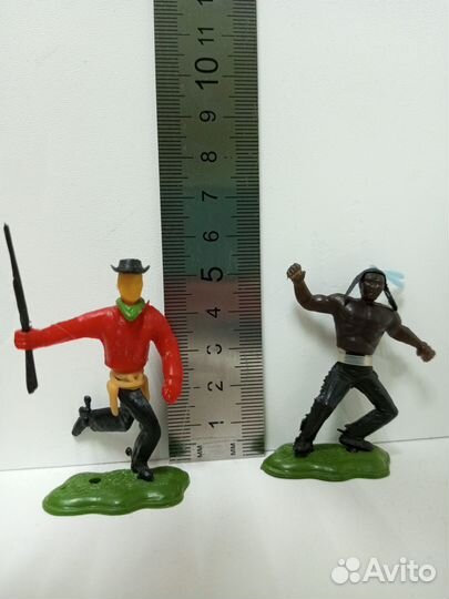 Набор фигурок Индейцы Папуасы Ковбои (фигурки 22 ш