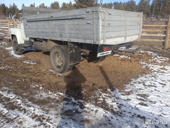 Бортовой грузовик ГАЗ 52, 1990