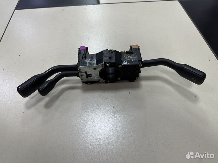 Переключатель подрулевой Audi A4 B5 / AudI A6 C4