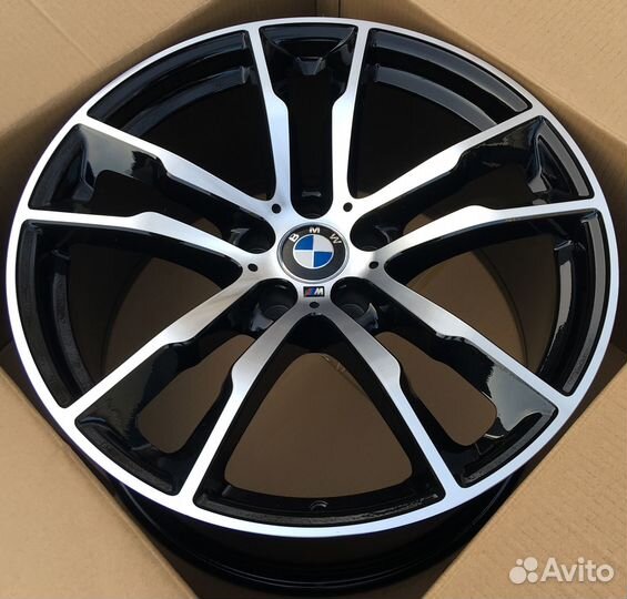 Диски на BMW Х5 Ф15 бмв X5 F15 R20 611 М-стиль