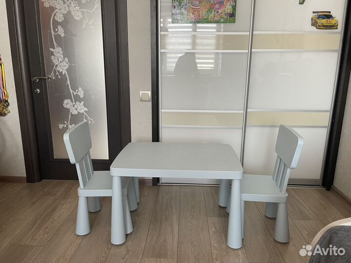 Детский стол и стул IKEA