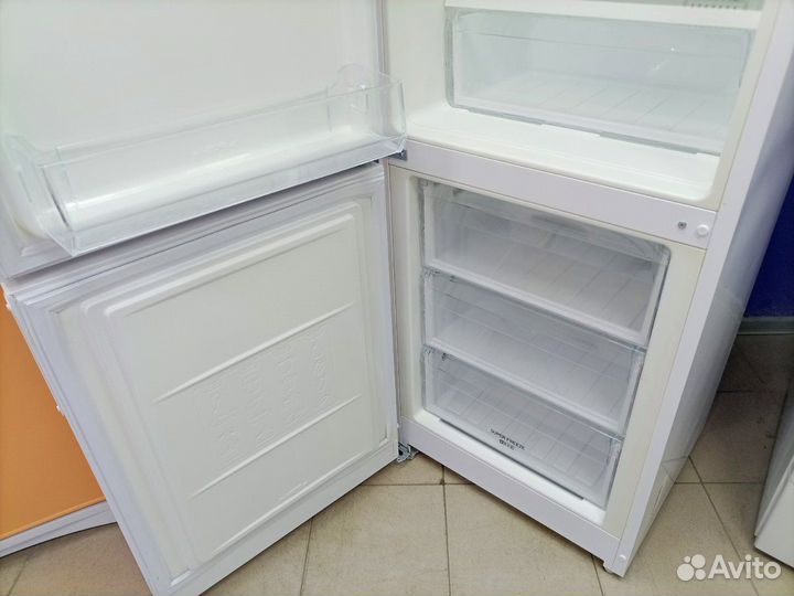 Холодильник б/у Stinol. На гарантии