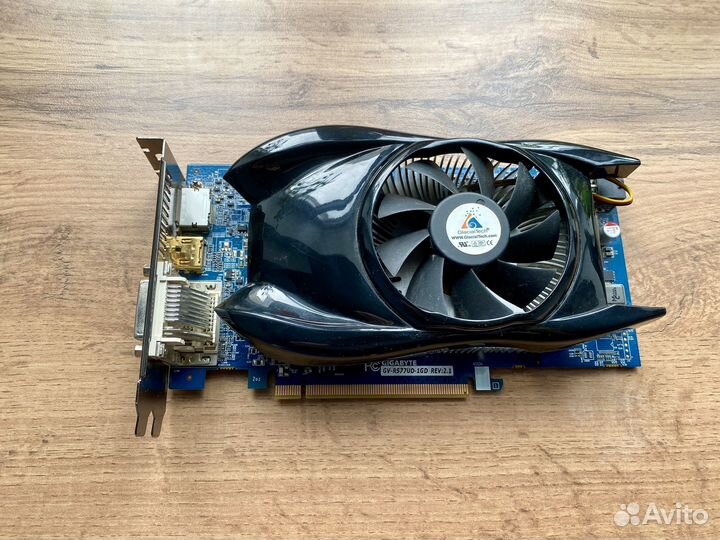 Видеокарта Gigabyte HD5770 Radeon