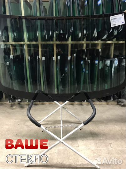 Лобовое стекло Volkswagen Caddy 3