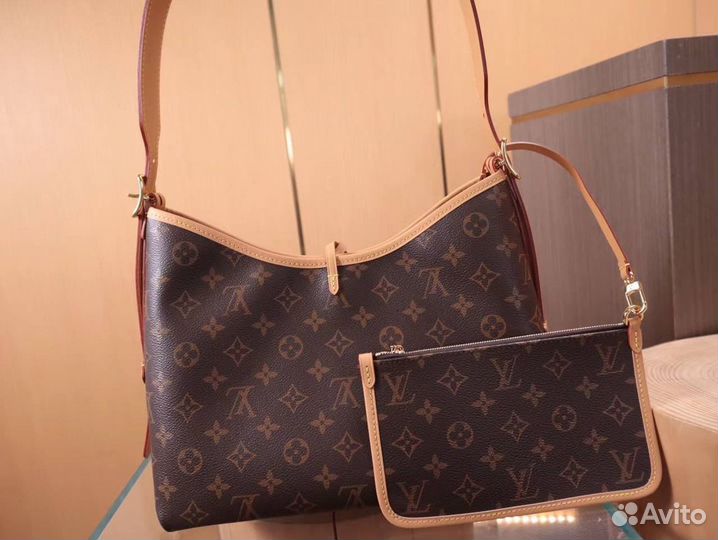 Сумка Louis Vuitton Carry All