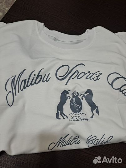 Женский костюм