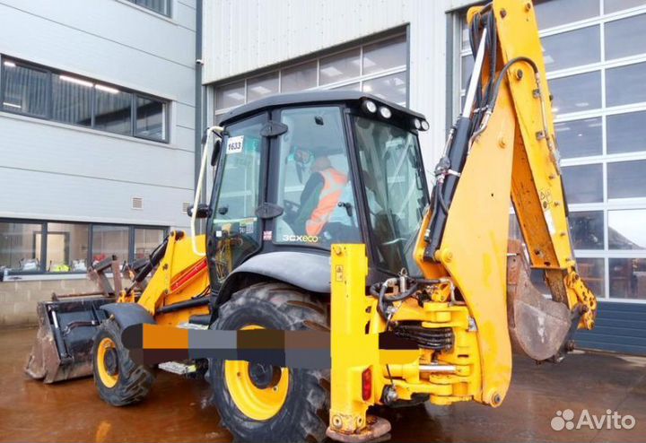 Стекло дверное правое для Jcb 3cx-4cх от 2003