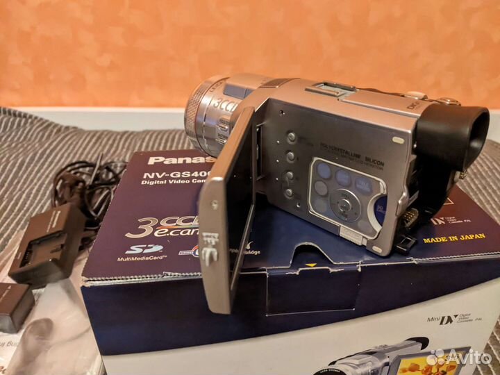 Видеокамера Panasonic NV-GS400