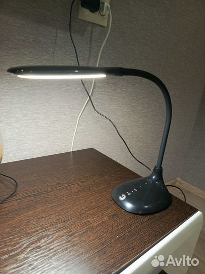 Лампа настольная