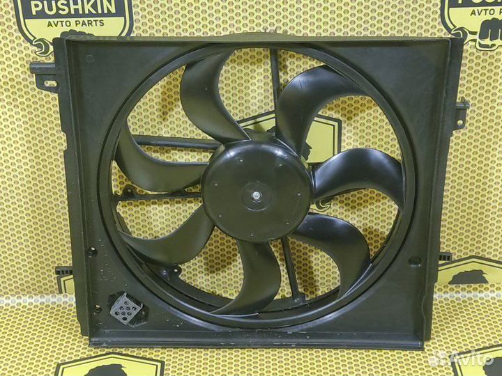 Диффузор радиатора Renault Espace JR R9M 2017