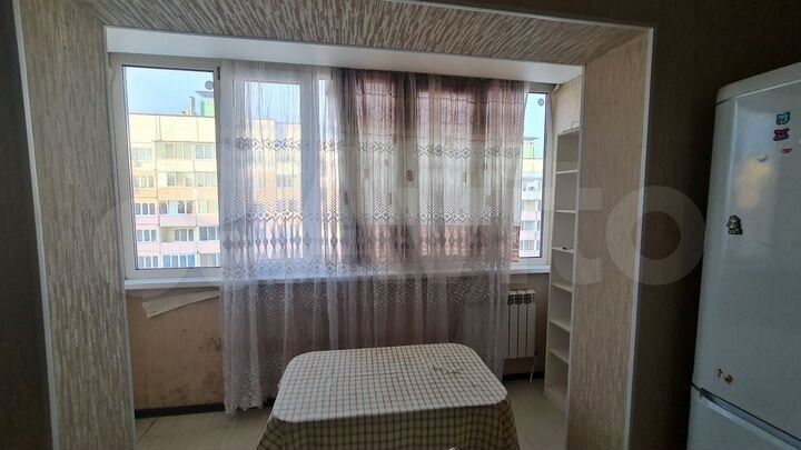 2-к. квартира, 63 м², 8/10 эт.