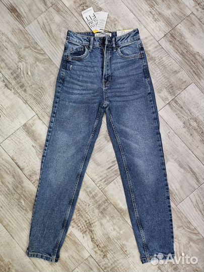 Джинсы stradivarius mom slim 34