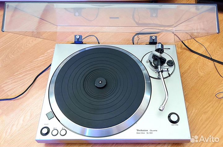 Проигрыватель винила Technics SL-1501 Япония