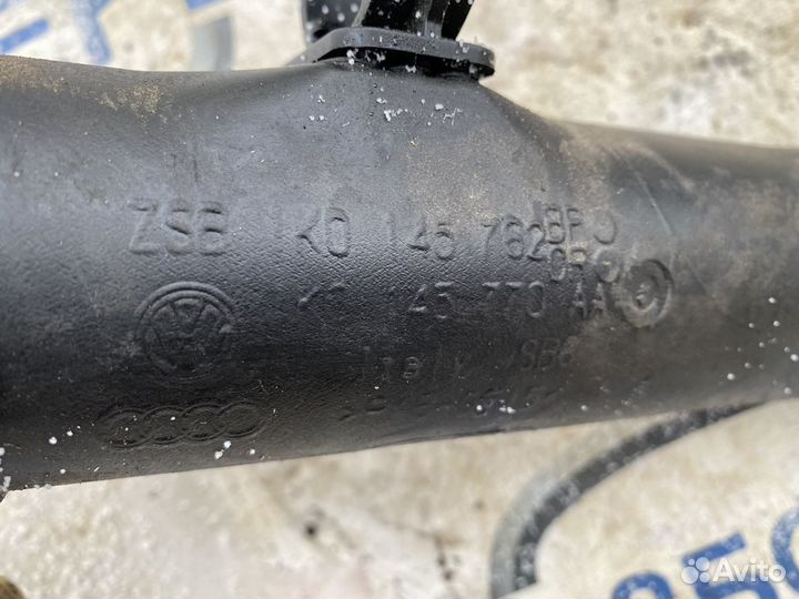 Патрубок интеркулера воздушный Джетта 5 Гольф 5