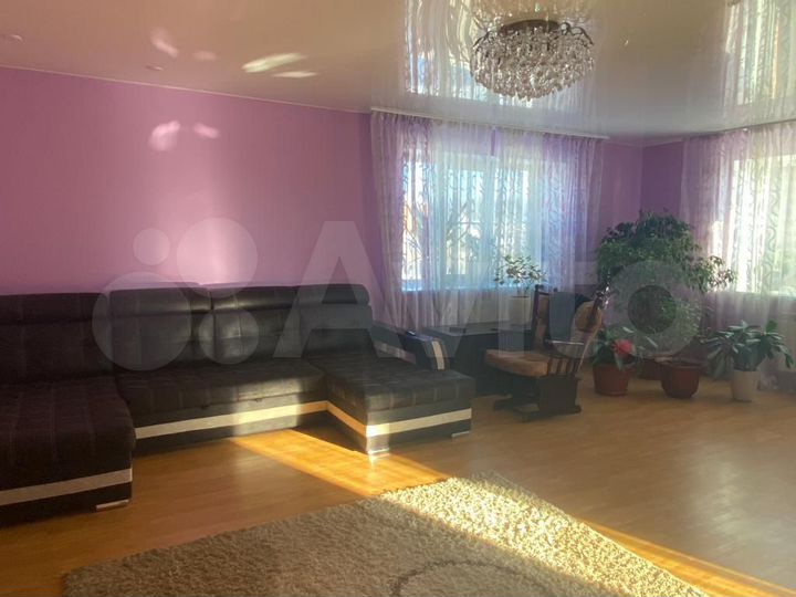 Дом 206 м² на участке 6 сот.