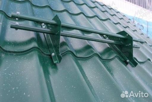 Снегозадержатели – безопасность для вашего участка