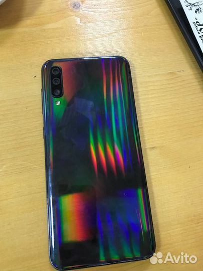 Samsung Galaxy A50, 4/64 ГБ