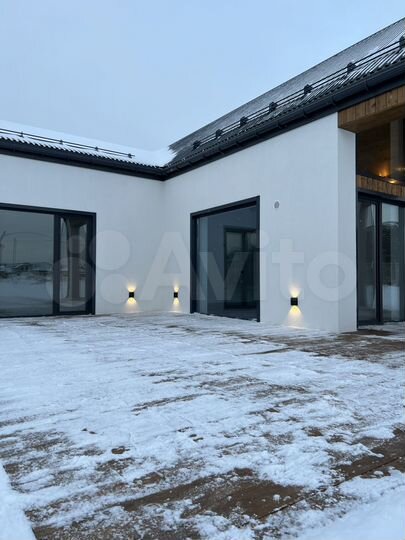 Коттедж 173 м² на участке 8 сот.