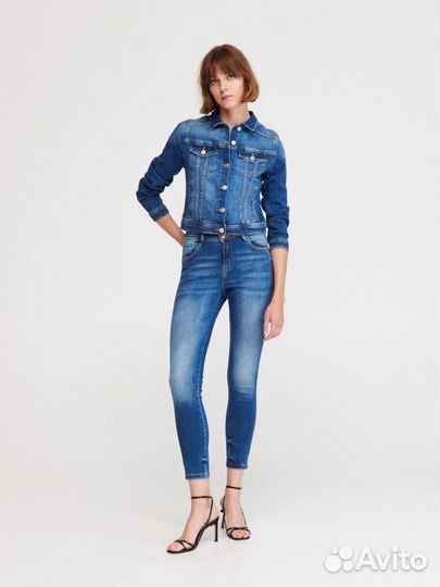 Джинсы новые