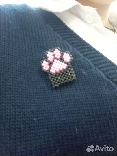 Брошка-Лапка