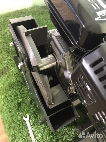 Щепорез мульчер древесины измелчитель SH-250 6,5лс