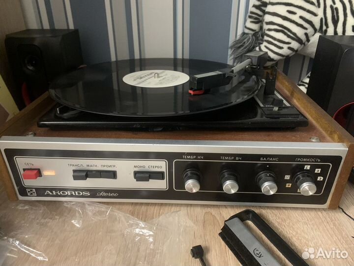 Виниловый проигрыватель akords stereo