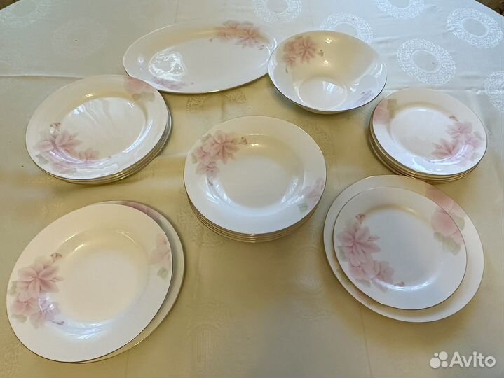 Набор столовой посуды Emily розы