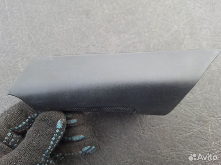 Решетка правого динамика Ford Focus 2