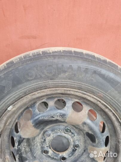 Yokohama Bluearth ES32 205/65 R15 82H