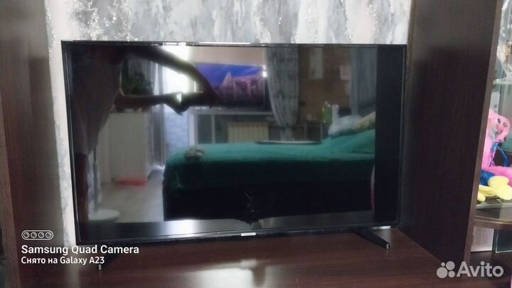 Телевизор Samsung UE43NU7090U SMART tv 4К