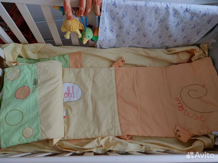 Комплект в детскую кроватку