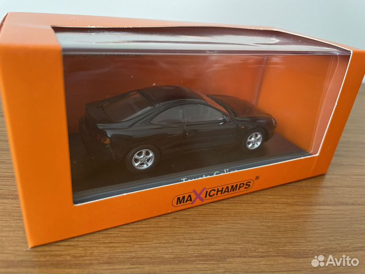 Коллекционная модель Toyota Celica, 1/43