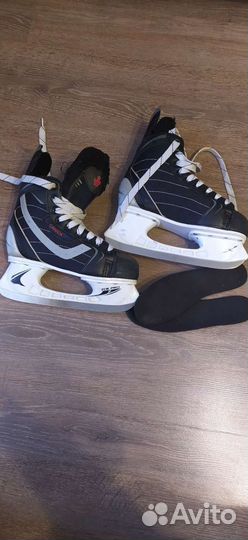 Коньки хоккейные