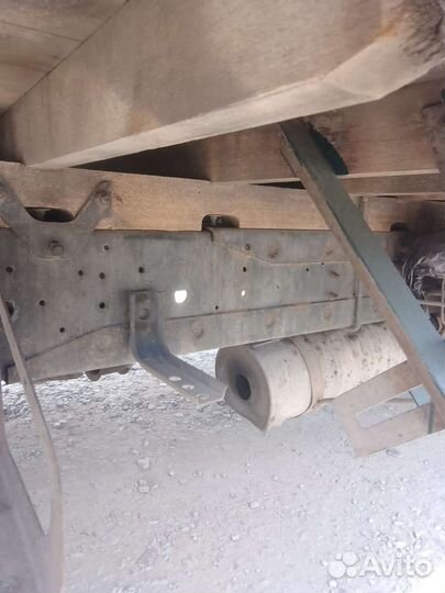 Nissan Condor с КМУ, 1995