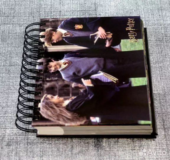 Гарри Поттер. Настольный календарь в футляре