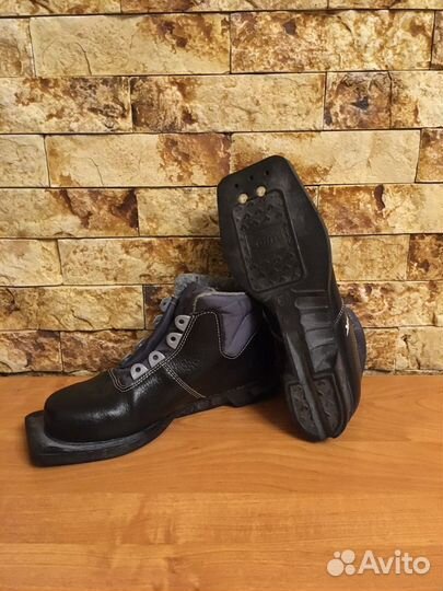 Лыжные ботинки 35 размер