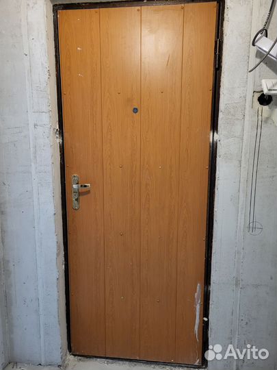 Дверь входная металлическая