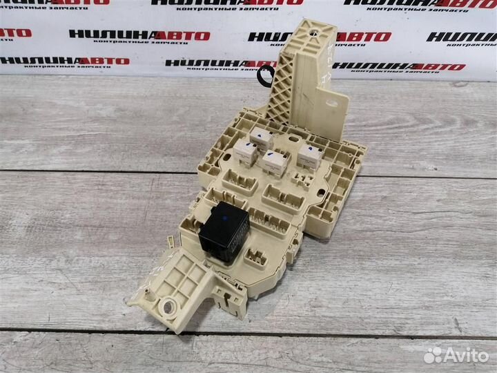 Блок предохранителей (салон) Сузуки сх4 SX4