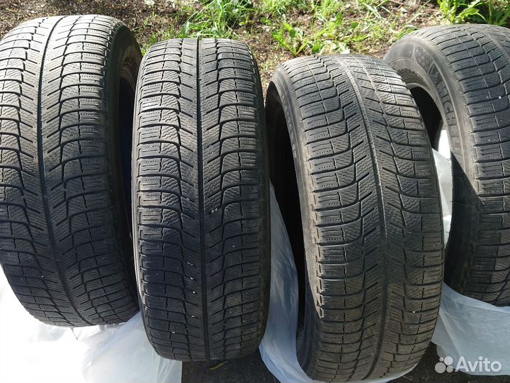 Michelin X-Ice 225/60 R17 99H