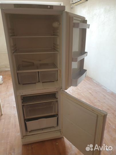 Продам холодильники на запчасти
