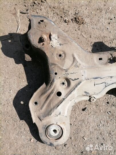 Подрамник передней подвески Skoda Octavia Tour 1.8