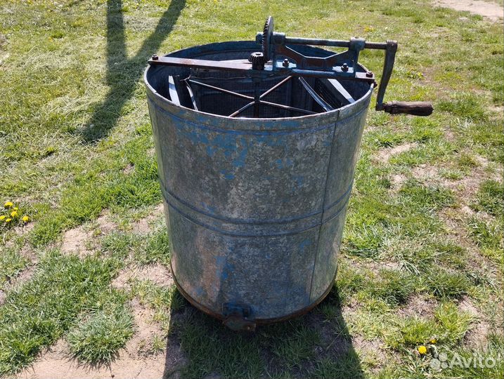 Медогонка 4 рамочная бу