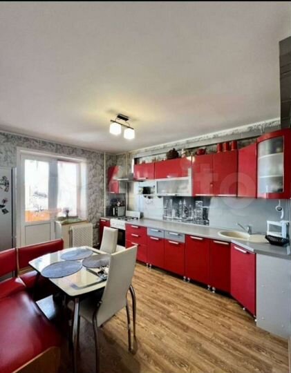 3-к. квартира, 70 м², 8/10 эт.