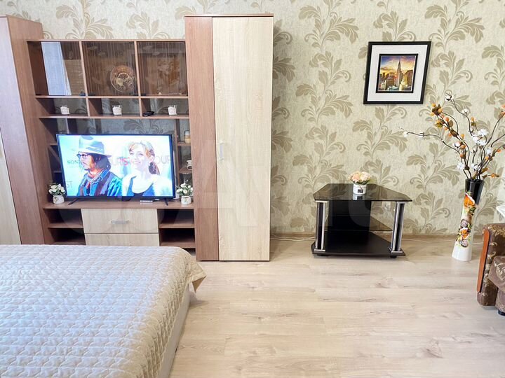 1-к. квартира, 42 м², 8/13 эт.