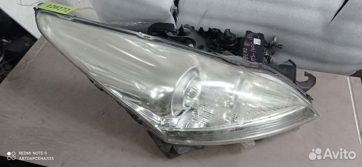 Фара правая Peugeot 3008 I (2010-2013)