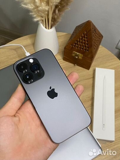 iPhone 14 Pro, 256 ГБ