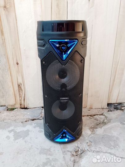 Музыкальная колонка с блютузом