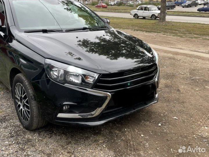 Решётка переднего бампера веста глянец без значка