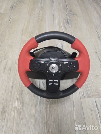 Игровой руль с педалями logitech